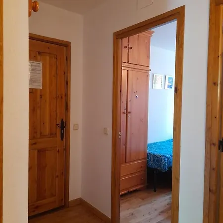 Apartment Con Jardin Isard 4 *