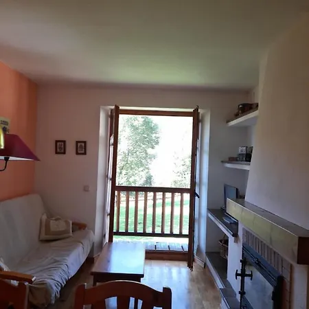 Con Jardin Isard 4 Apartment *