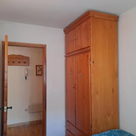 Con Jardin Isard 4 Apartment *